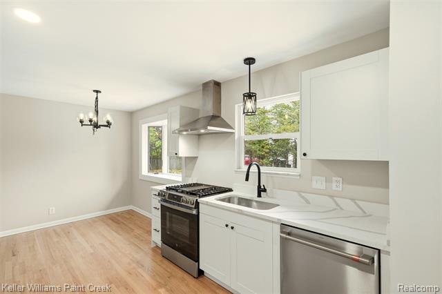 Builiding view three for 108 Menasha, Lake Orion, MI. 48362