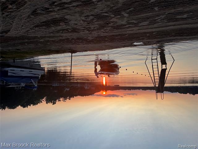 Builiding view forty for 1146 S Long Lake, Lake Orion, MI. 48362