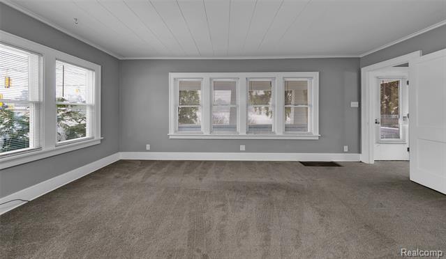 Builiding view twenty two for 433 N Saginaw, Holly, MI. 48442