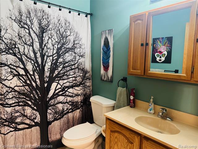 Builiding view seventeen for 412 Rosette, Holly, MI. 48442