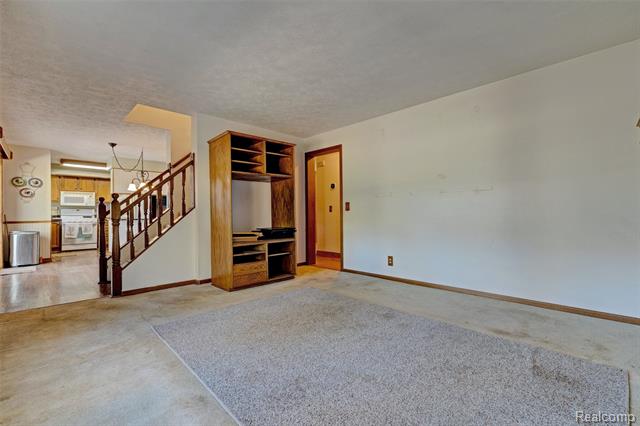 Builiding view eleven for 4830 Stanton, Oxford, MI. 48371