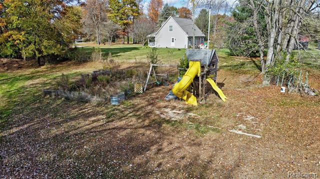 Builiding view fifty seven for 4830 Stanton, Oxford, MI. 48371