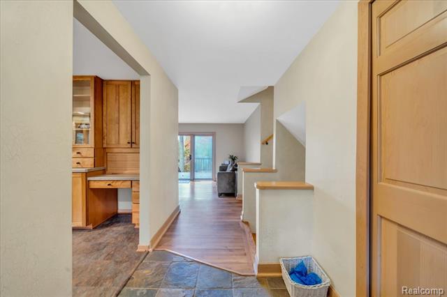 Builiding view eleven for 75 Ridgemont, Oxford, MI. 48370