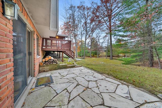 Builiding view fifty four for 75 Ridgemont, Oxford, MI. 48370