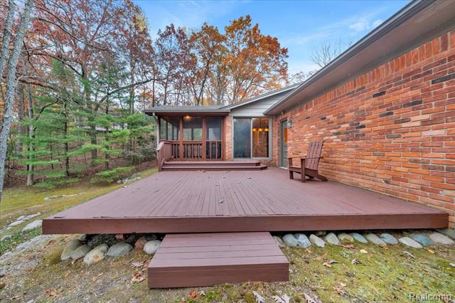 Builiding view fifty three for 75 Ridgemont, Oxford, MI. 48370