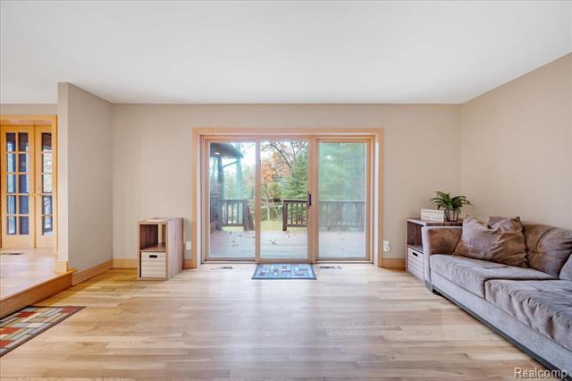 Builiding view fourteen for 75 Ridgemont, Oxford, MI. 48370