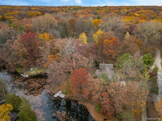 Builiding view seventy four for 75 Ridgemont, Oxford, MI. 48370