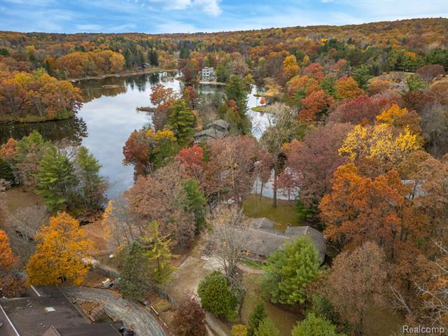 Builiding view seventy three for 75 Ridgemont, Oxford, MI. 48370