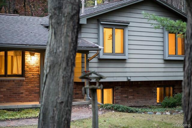 Builiding view sixty five for 75 Ridgemont, Oxford, MI. 48370