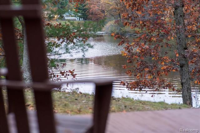 Builiding view sixty six for 75 Ridgemont, Oxford, MI. 48370