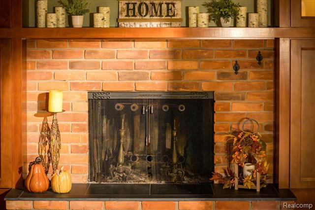 Builiding view thirty three for 75 Ridgemont, Oxford, MI. 48370