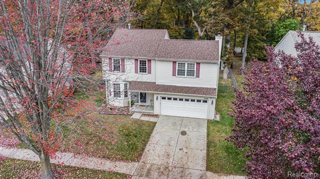 front view for 3289 Hilltop Dr, Holly, Mi. 48442