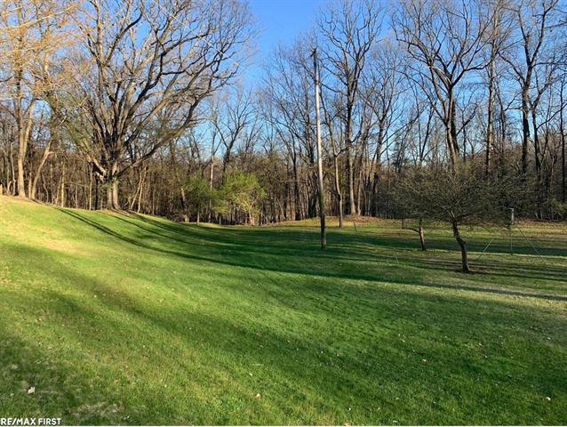 Builiding view nine for 1185 Barr, Oxford, MI. 48370