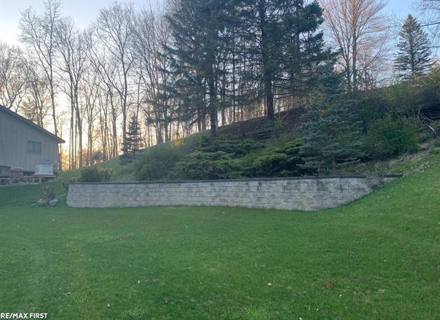 Builiding view six for 1185 Barr, Oxford, MI. 48370