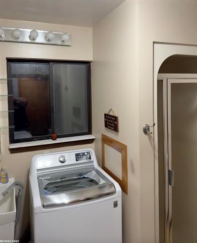 Builiding view twenty seven for 1185 Barr, Oxford, MI. 48370