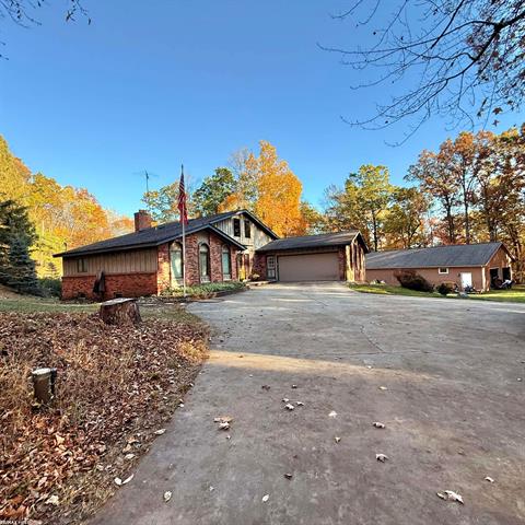 Builiding view two for 1185 Barr, Oxford, MI. 48370