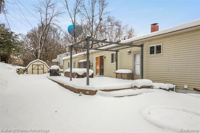 Builiding view thirty three for 311 Teelin, Oxford, MI. 48371