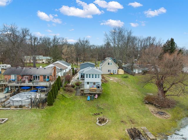 Builiding view three for 3529 Lakeview, Ortonville, MI. 48462