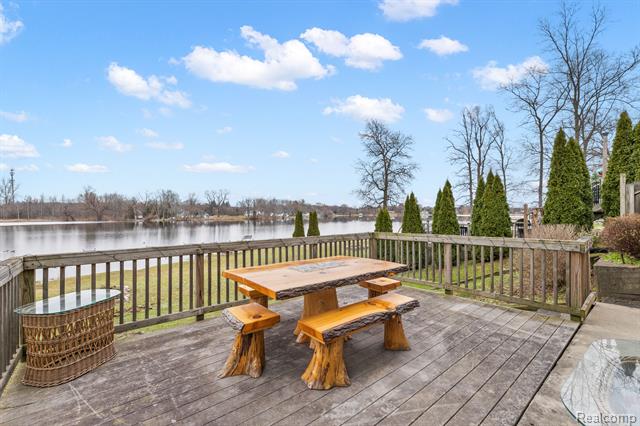 Builiding view twelve for 3529 Lakeview, Ortonville, MI. 48462