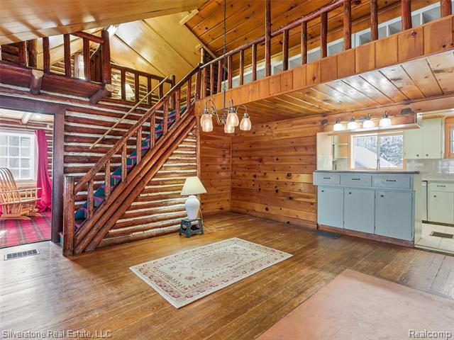 Builiding view eight for 2098 Dunwoodie, Ortonville, MI. 48462