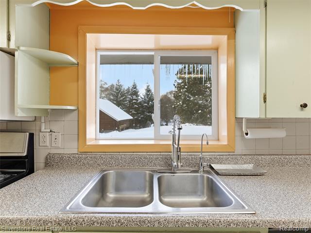 Builiding view fifteen for 2098 Dunwoodie, Ortonville, MI. 48462