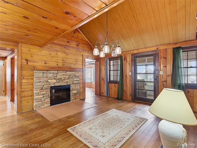 Builiding view ten for 2098 Dunwoodie, Ortonville, MI. 48462