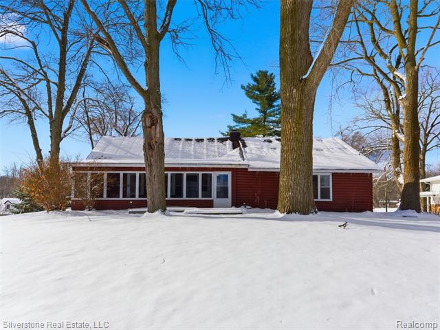 Builiding view thirty two for 2098 Dunwoodie, Ortonville, MI. 48462