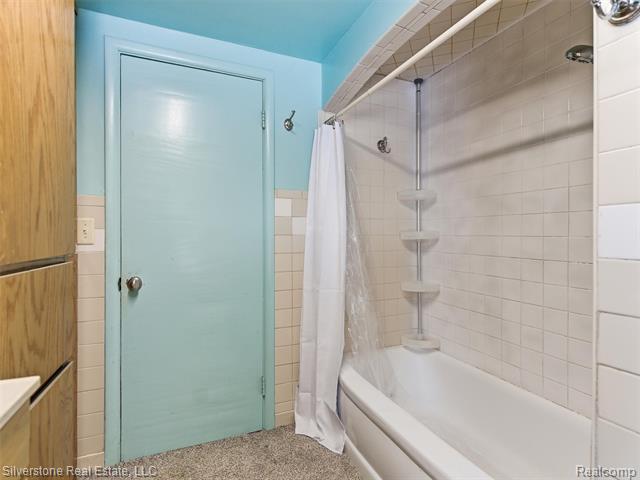 Builiding view twenty two for 2098 Dunwoodie, Ortonville, MI. 48462