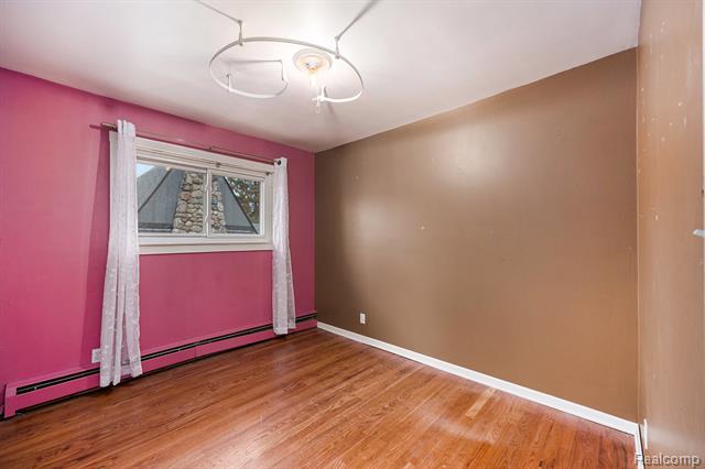 Builiding view eight for 2080 Dunwoodie, Ortonville, MI. 48462