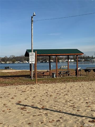 Builiding view twenty four for 2080 Dunwoodie, Ortonville, MI. 48462