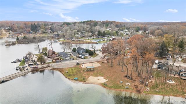 Builiding view twenty one for 2080 Dunwoodie, Ortonville, MI. 48462