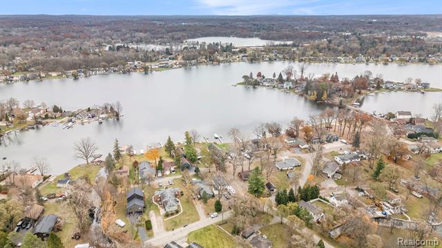 Builiding view twenty for 2080 Dunwoodie, Ortonville, MI. 48462