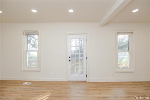 Builiding view eight for 3520 W Drahner, Oxford, MI. 48371