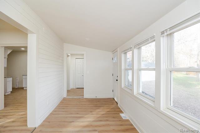 Builiding view nine for 3520 W Drahner, Oxford, MI. 48371