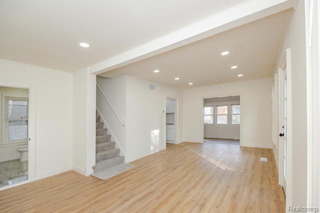 Builiding view seven for 3520 W Drahner, Oxford, MI. 48371