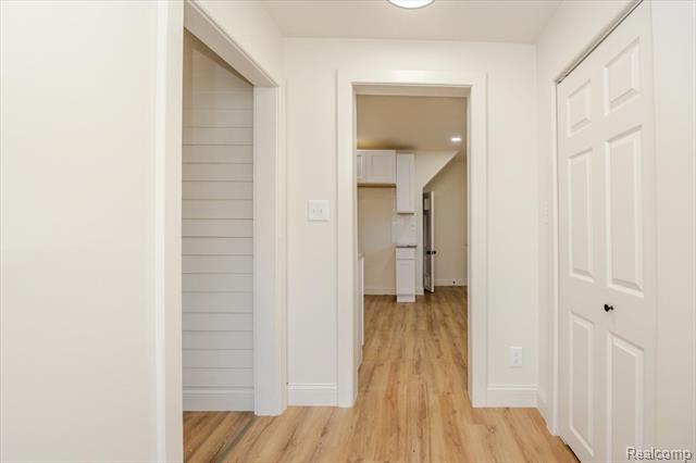 Builiding view thirteen for 3520 W Drahner, Oxford, MI. 48371