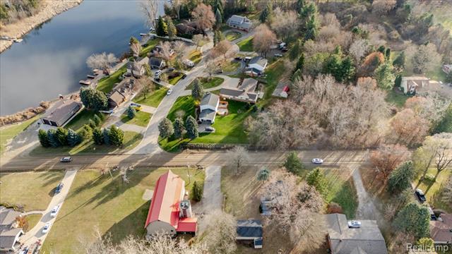 Builiding view thirty eight for 3520 W Drahner, Oxford, MI. 48371