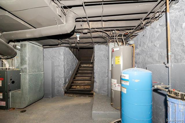 Builiding view thirty two for 3520 W Drahner, Oxford, MI. 48371