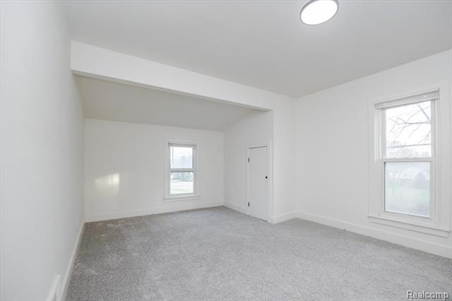 Builiding view twenty nine for 3520 W Drahner, Oxford, MI. 48371