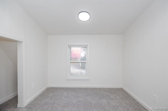 Builiding view twenty six for 3520 W Drahner, Oxford, MI. 48371