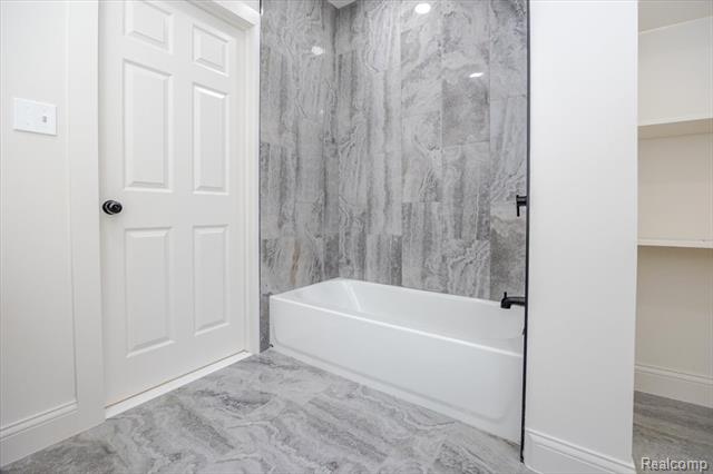 Builiding view twenty two for 3520 W Drahner, Oxford, MI. 48371