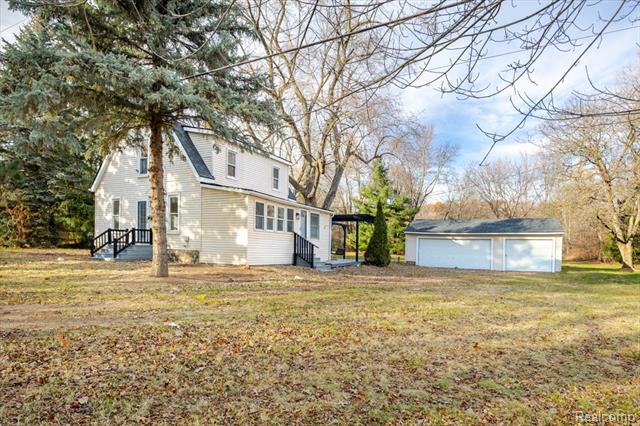 Builiding view two for 3520 W Drahner, Oxford, MI. 48371