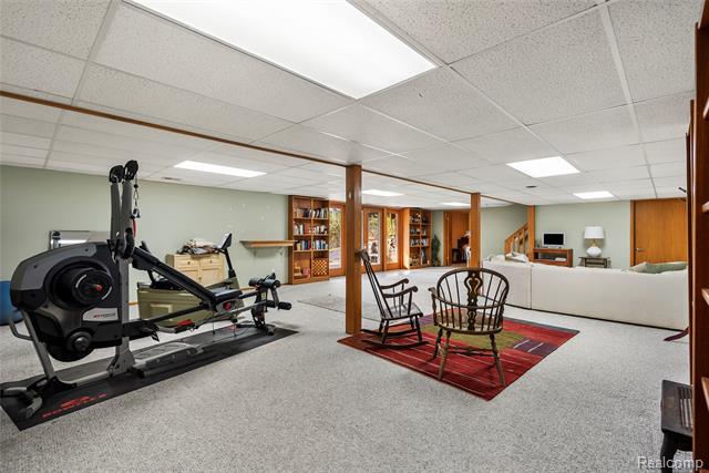 Builiding view twenty nine for 990 Brewer, Leonard, MI. 48367