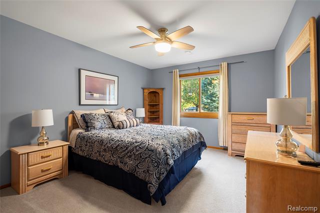 Builiding view twenty two for 990 Brewer, Leonard, MI. 48367