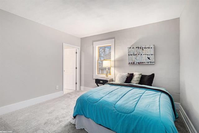 Builiding view seventeen for 19 Ensley, Oxford, MI. 48371