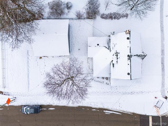 Builiding view forty four for 18 Park, Oxford, MI. 48371