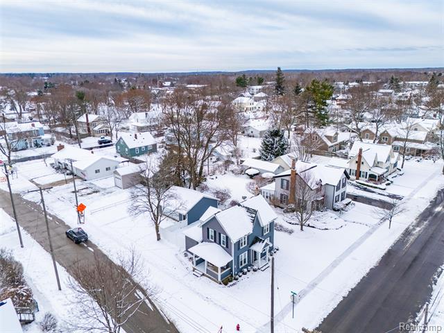 Builiding view forty two for 18 Park, Oxford, MI. 48371