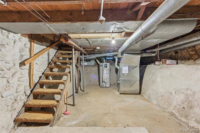 Builiding view thirty two for 18 Park, Oxford, MI. 48371