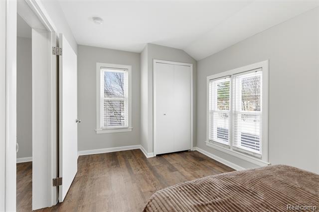 Builiding view twenty six for 18 Park, Oxford, MI. 48371