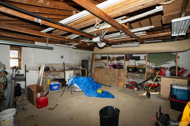 Builiding view thirty one for 1636 Inner, Ortonville, MI. 48462